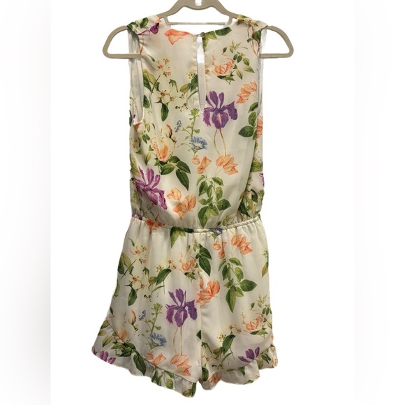 Show Me Your MuMu “RiRi” Sleeveless floral romper 🌸 Pretty ruffle cottagecore 🎀 - Picture 3 of 9